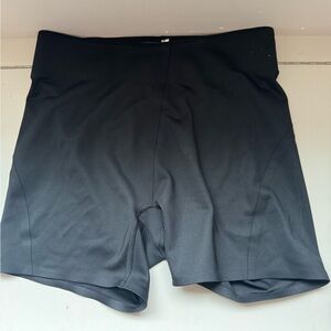 On Running Black Women's Training Shorts